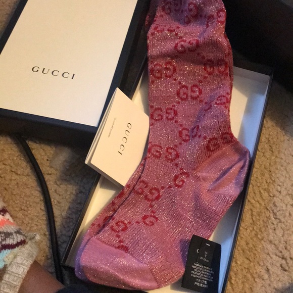 pink gucci socks